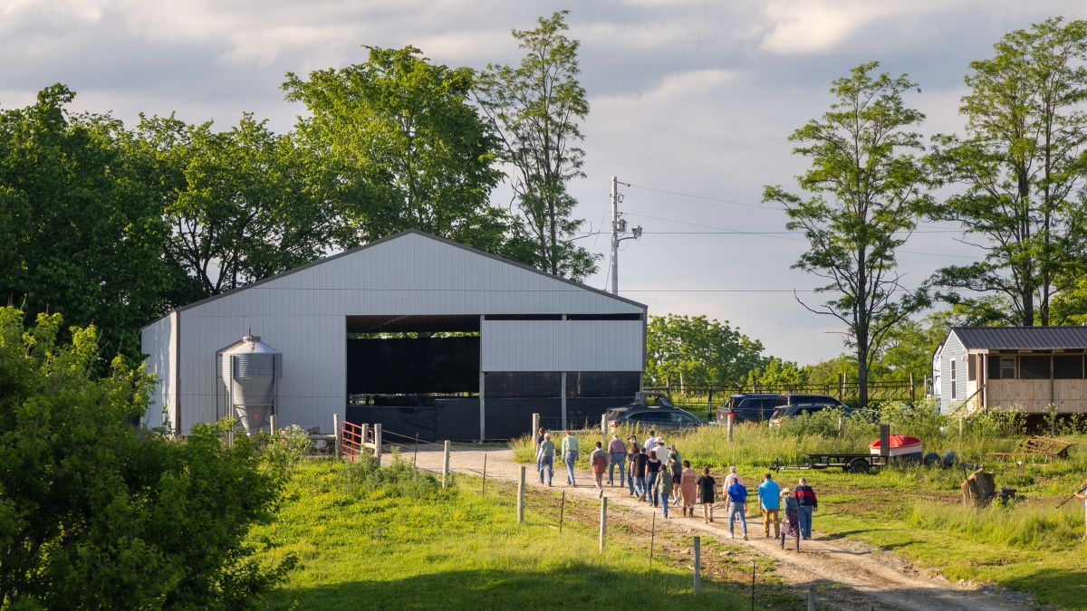 Participants touring the different water conservation sites at Robin Ridge Farms. Photo by Matt Barton.