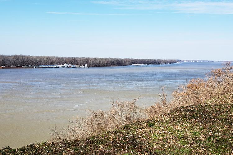 The Mississippi River is an important agricultural and economic driver in the four river counties. Photo by Katie Pratt, UK agricultural communications.