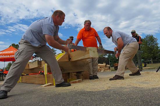 The Police/Fire Competition of the 2015 Kentucky Wood Expo 