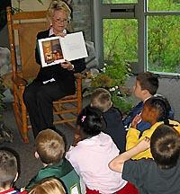 First Lady Glenna Fletcher reads to students from Lexington's Second Street Elementary on Earth Day.