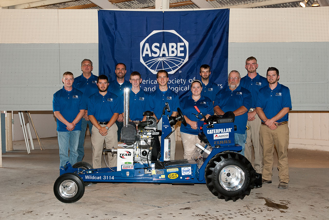 Tractor team success goes beyond tradition and trophies | College News