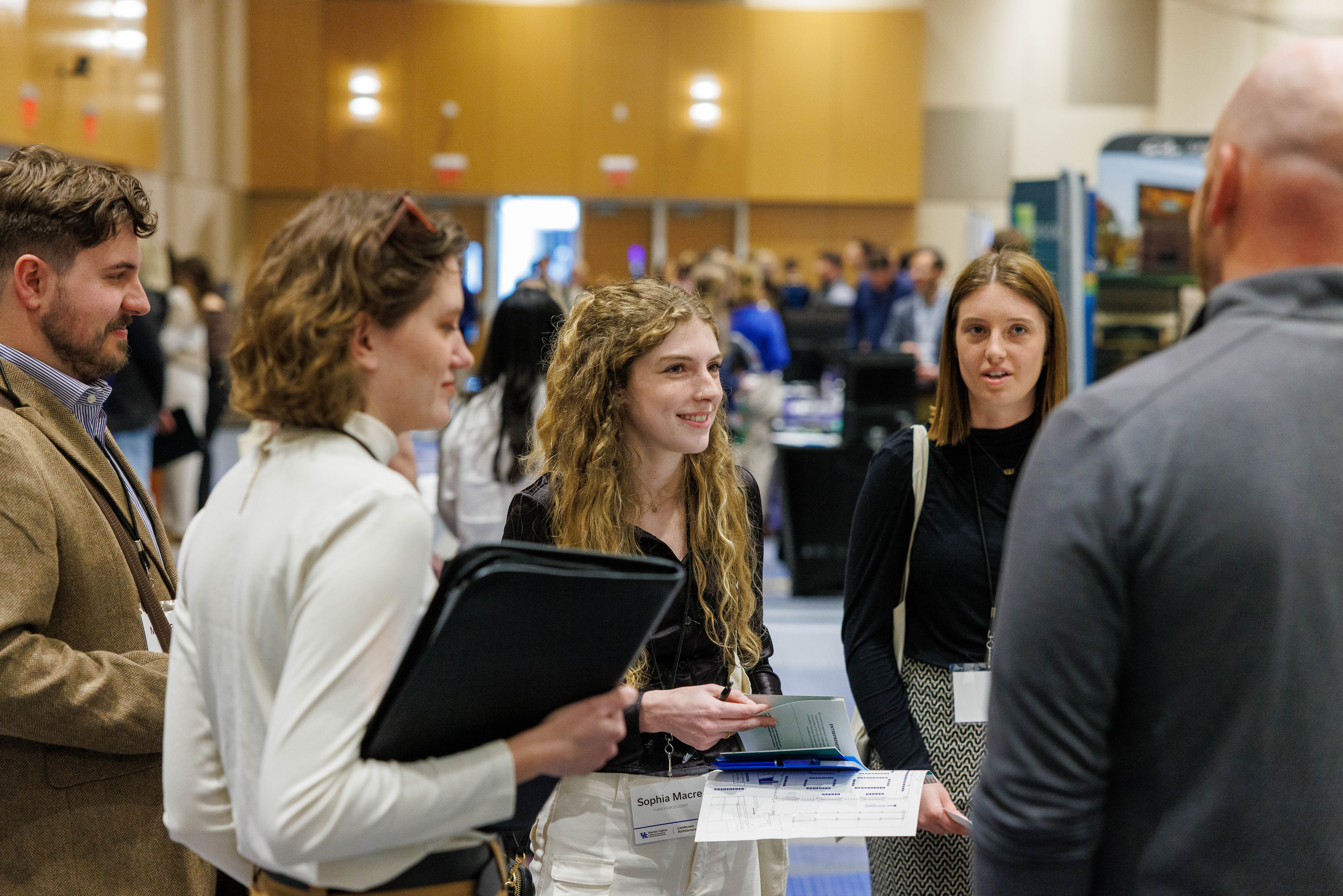 UK students engaging with employers at the 2025 Kentucky Signature Industries Career Fair. Photo by Martin-Gatton CAFE.