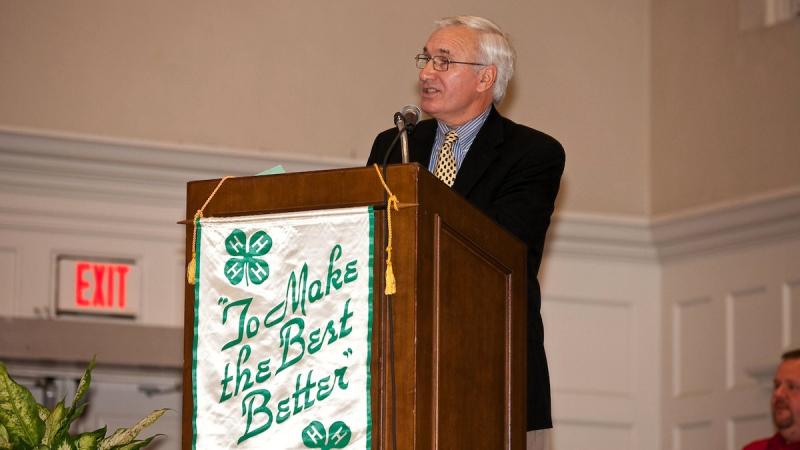 Joe Kurth speaking during the closing ceremonies of the 2010 4-H Teen Conference. Photo provided by Martin-Gatton CAFE.
