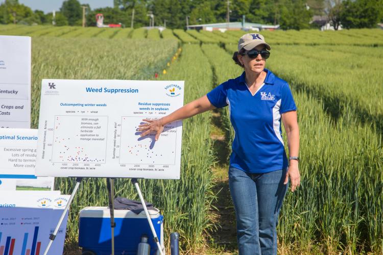 UK weed scientist Erin Haramoto speaks at a recent field day. Photo by Steve Patton, UK agricultural communications.