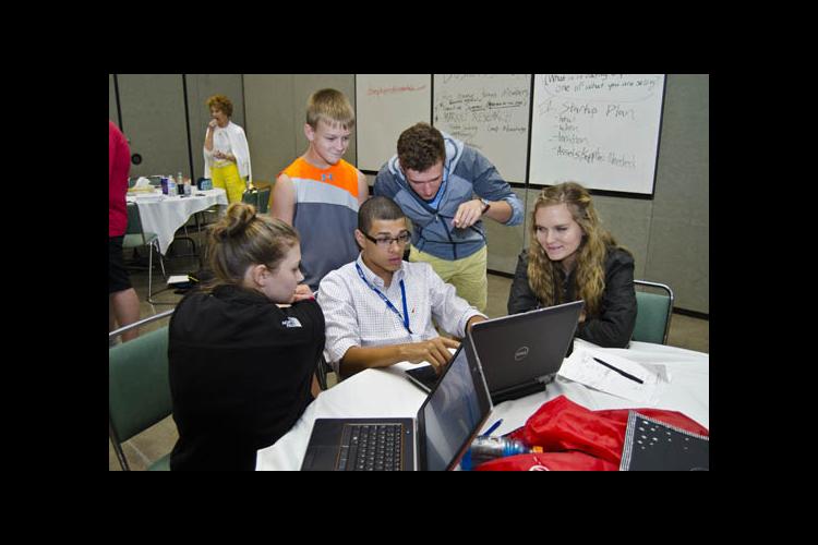 Students in the 2016 Entrepreneurial Leadership Institute develop into entrepreneurs with the help of E-Discovery Challenge. 