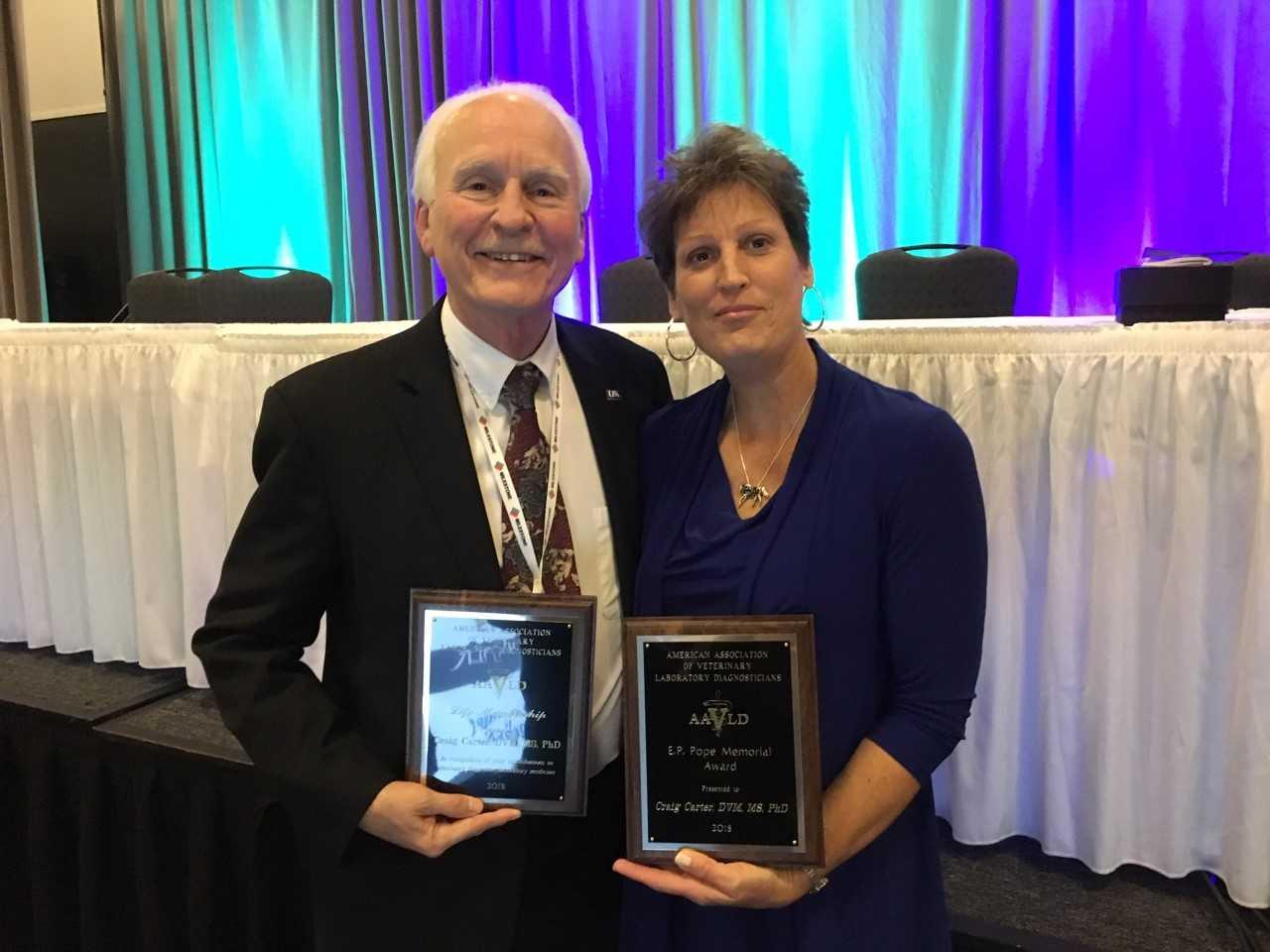 Craig Carter, with his wife Rhonda, after receiving the AAVDL awards. Photo provided by Carter.